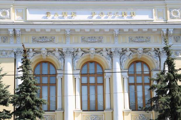 Полугодовые сборы топ-10 страховщиков ОСАГО выросли на 12%, выплаты - на 16,2% - ЦБ