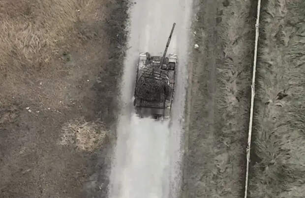 Российские войска провели рейд на юго-востоке Красногоровки, предварительно уничтожив опорный пункт противника на территории сельхозпредприятия