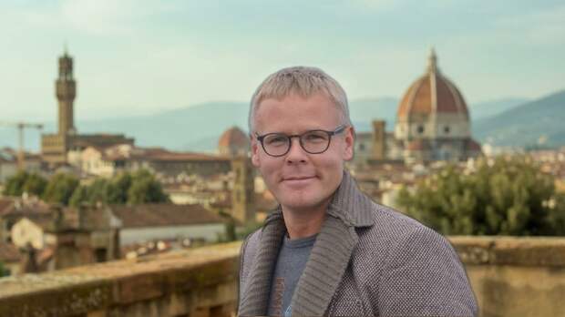 «Он не интересовался жизнью первенца»: как сын летчика Илья Соколовский узнал правду о своем отце и чем закончилась его первая любовь