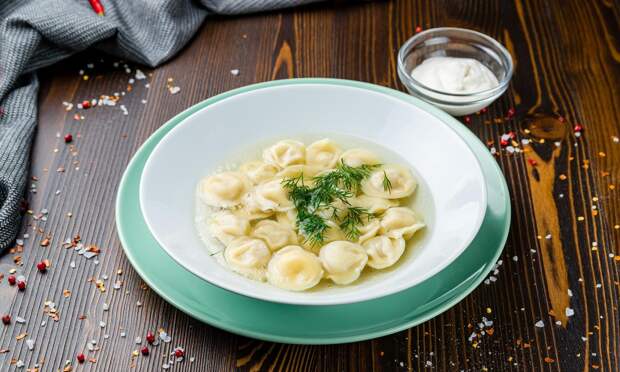 Как правильно варить пельмени, чтобы они не слипались, рассказала эксперт Лялина