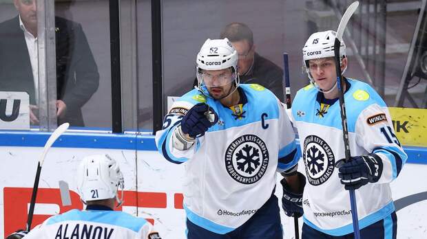 «Сибирь» добыла волевую победу над «Торпедо», забив победные голы на последней минуте