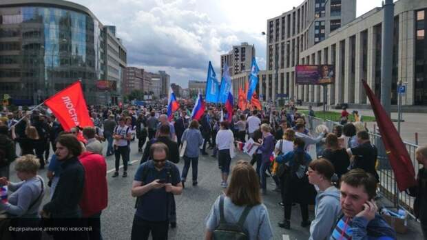 Милонов призвал ужесточить наказание за организацию массовых беспорядков в России