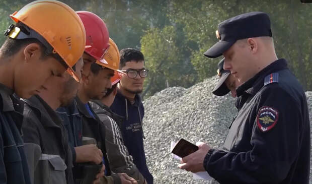 Меньше мигрантов: в России ввели ограничение доли приезжих в строительной отрасли