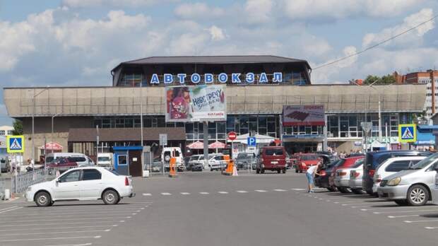 Директор вокзала Барнаула о том, почему возят на "корытах" и ждать ли ремонта здания