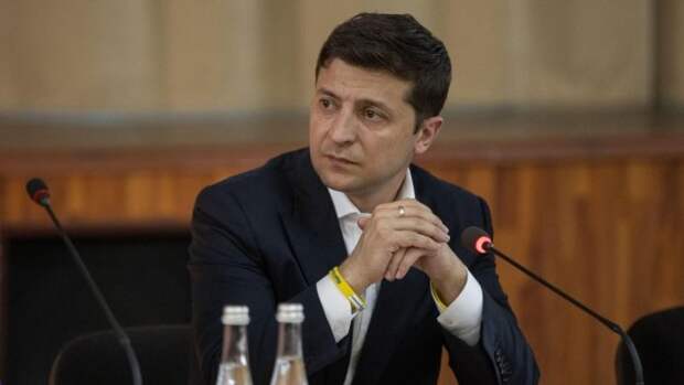 Если Зеленскому удастся сформировать однопартийное правительство, то ему будет легче зафиксировать свои возможности в рамках новой политической системы