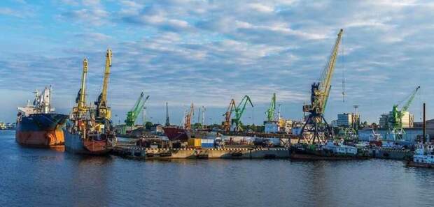 Как скоро порт Клайпеды превратится в музей ржавых портальных кранов