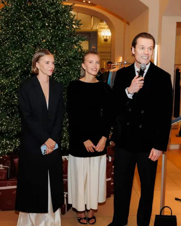 Марина и Ирина Голомаздины, Иван Хохлов