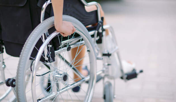 Инвалида-колясочника в Алуште не пускали в троллейбус