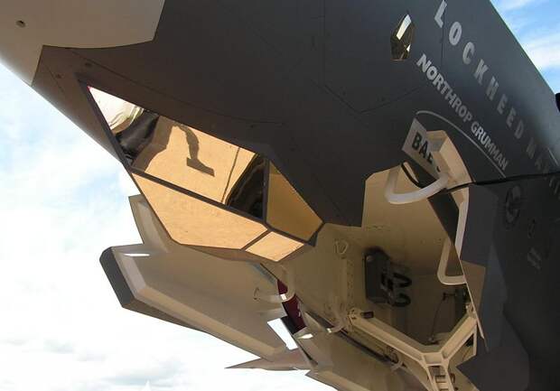 За что F-35 не любят в Австралии?