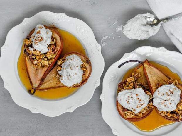 Фаршированные груши в медовом соусе. \ Фото: google.com.