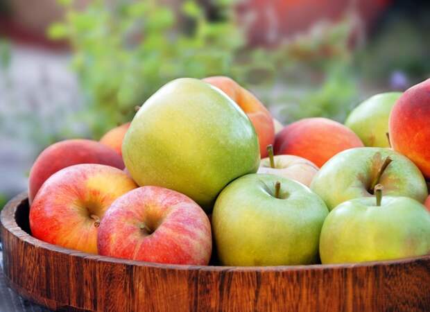 оладьи с яблоками и творогом