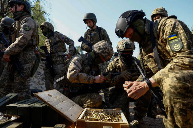 Reuters: солдаты ВСУ жалуются на непредсказуемые атаки ВС РФ и угрозу от дронов
