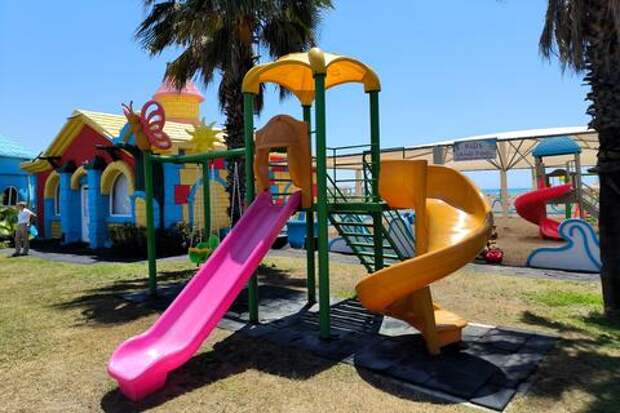 Детский сад и две школы рядом с домом: губернатор Кондратьев отчитался о темпах социального строительства на Кубани