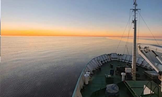 НИС «Профессор Молчанов» вышло из Архангельска в новый рейс на Шпицберген