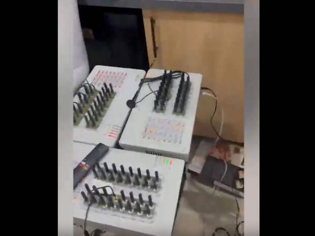 Сотрудники ФСБ пресекли схему смолянина с SIM-картами для украинских преступников