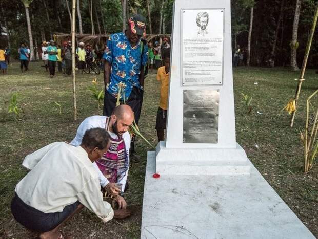 Спустя 100 лет в Новой Гвинее ждали подарков от Миклухо-Маклая. Николай Николаевич Миклухо-Маклай, день рождения, чтобы помнили