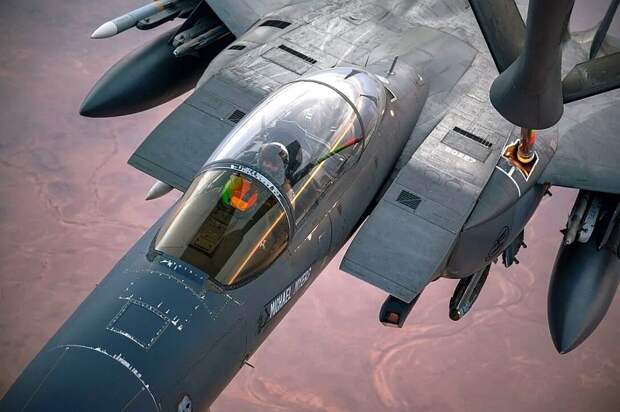 Иранские СМИ: КСИР взял в плен пилота сбитого американского истребителя