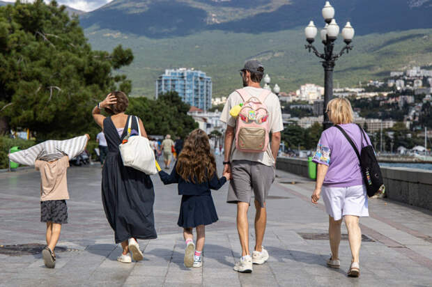 На реализацию программы "Семейные ценности и инфраструктура культуры" в Крыму выделено свыше 230 млн рублей