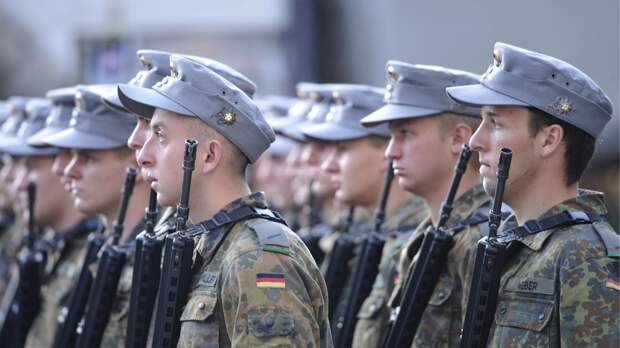В Германии предложили вернуть обязательную военную службу