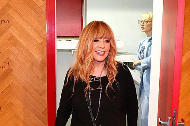 Пугачева повеселилась в Лимассоле на фоне раздельной жизни с Галкиным*