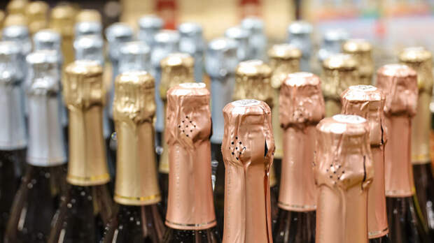 «Новые люди» попросили Мишустина запретить детские товары с алкогольной темой