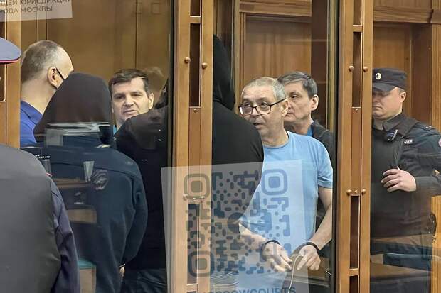 Участники Таганского ОПС перед оглашением приговора в Мосгорсуде