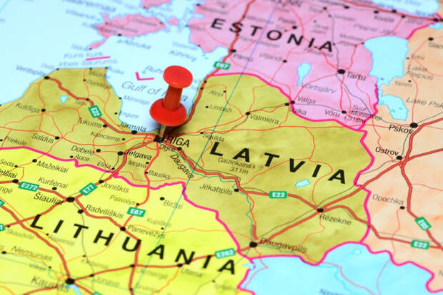 Страны Балтии просят «напичкать» их войсками НАТО: бояться нападения России