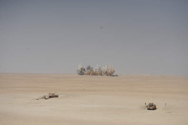 Минобороны ОАЭ заявило об уничтожении более ста ракет и БПЛА