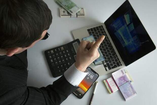 С 1 марта онлайн-площадкам запретят автоматически продлевать платную подписку без явного согласия пользователя. Кто от этого выиграет?