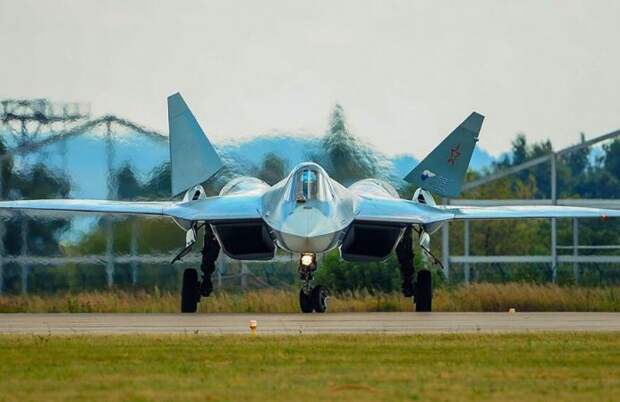 ВКС России и Су-57 своеобразно поздравили НАТО с Новым годом и Рождеством
