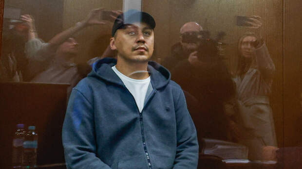 Суд разрешил Портнягину ночные прогулки