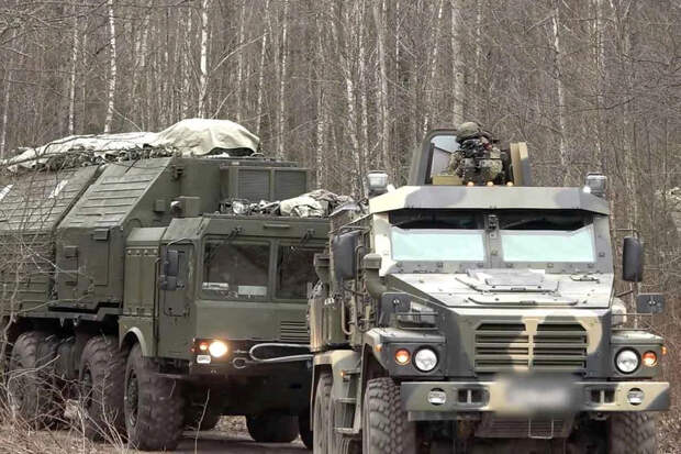 Куда ударили «Орешником», почему не было боевой части, не опасно ли бить близко к Польше: главное об ответе на атаку резиденции Путина