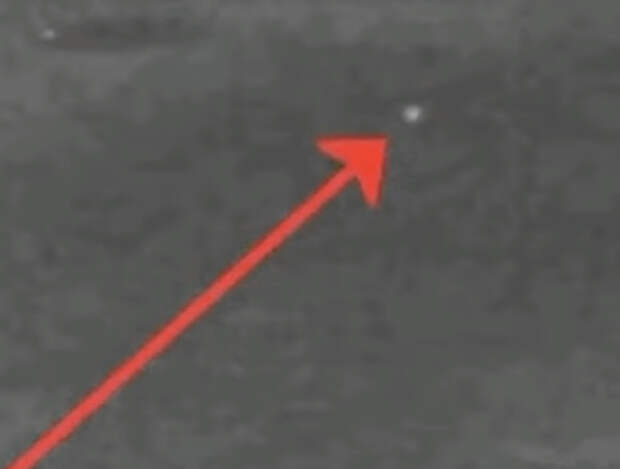 Два метеорита упали на Луну за сутки: видео появилось в Сети
