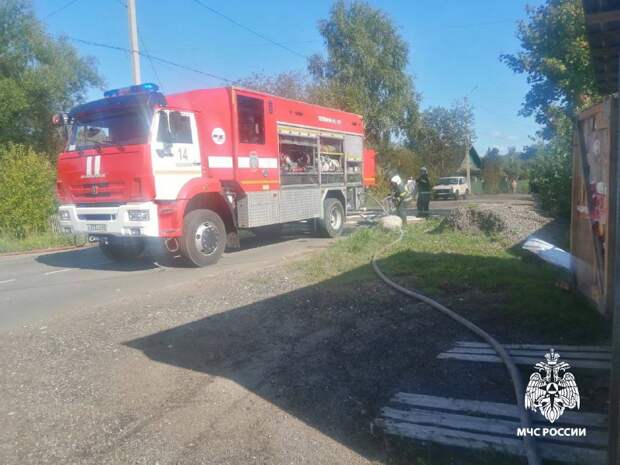 В Удомле потушили пожар в жилом доме