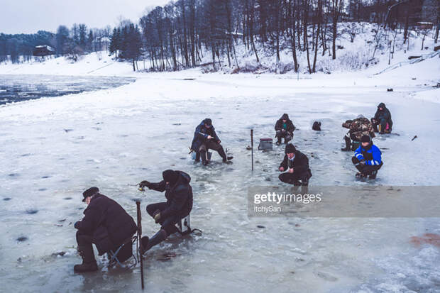 Fishing-on-Ice