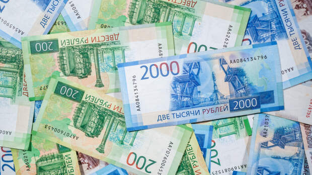 Быстрее, чем в Москве: названы регионы России с наибольшим ростом зарплат