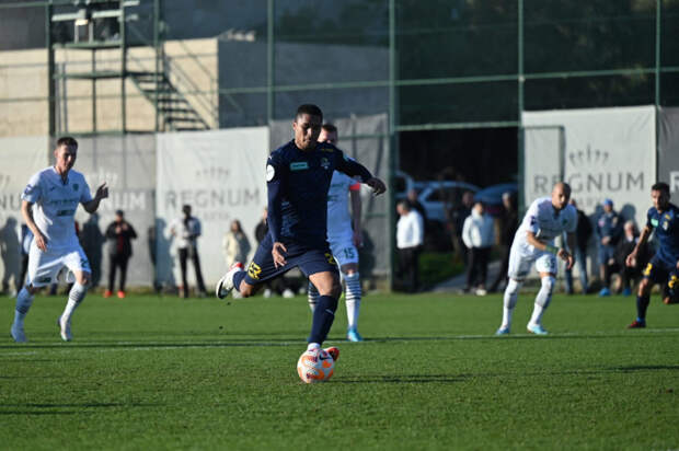 Футбол: «Сочи» в Турции упустил шанс переиграть «Ахмат»