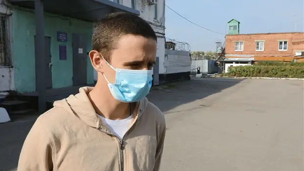 «Будем продолжать бороться»: осуждённый за наркотики московский студент вышел на свободу по УДО