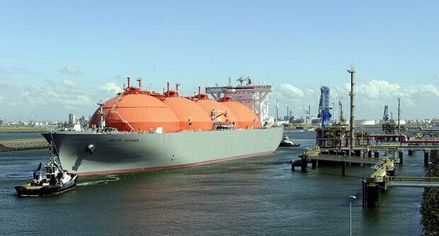 http://eer.ru/sites/default/files/uploads/tanker.jpeg