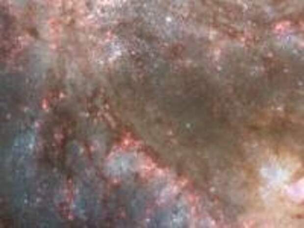 Если Вселенная расширяется, то почему Андромеда «спешит заключить в свои объятия» Млечный Путь?