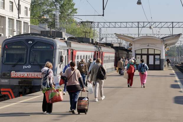 На Финляндском вокзале открылась четвертая линия тактового движения электричек