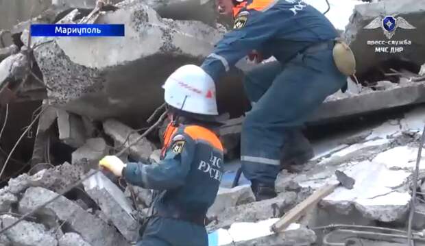 Разбор завалов в белгороде. Мариуполь МЧС. Разбор завалов в Мариуполе. Спасательный центр МЧС Мариуполь. Пожарные машины на дистанционном управлении для разбора завалов.