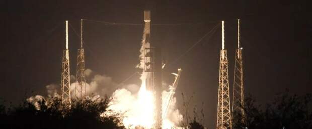 SpaceX в 33-й раз успешно запустила одну и ту же первую ступень Falcon 9