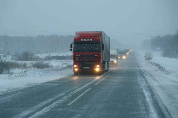 Трассу на Павлодар закрыли из-за бурана под Новосибирском