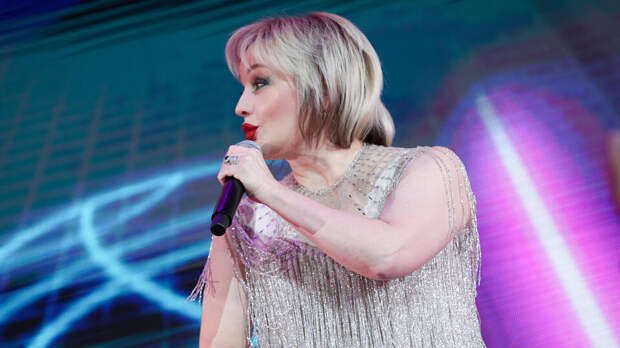 Буланову положили под капельницу после концерта