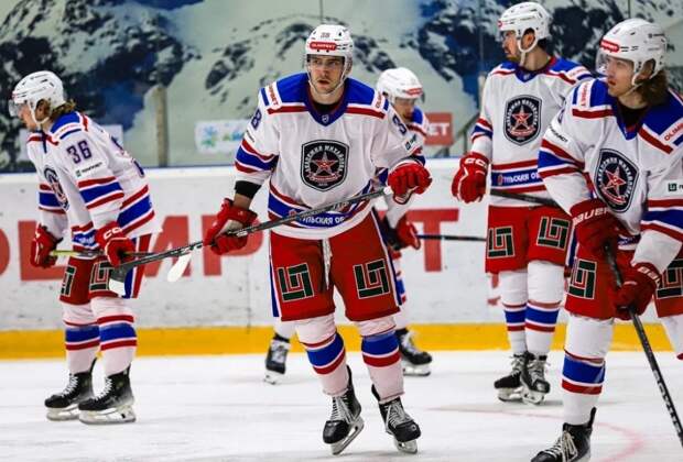 Тульский АКМ пропустил шайбу в первом периоде матча с «Соколом»