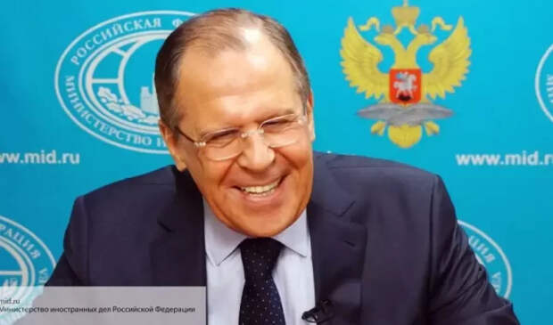 Всего несколько слов Лаврова успокоили Грецию