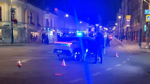 На Солянке пьяный мужчина выстрелил в небо из сигнального пистолета и получил разбитое лицо