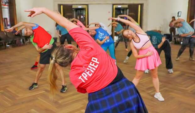 Бесплатные танцевальные секции для старшего поколения начали работу в Москве