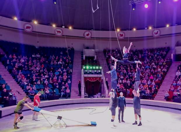 Семьи участников СВО побывали на открытой репетиции в Рязанском цирке